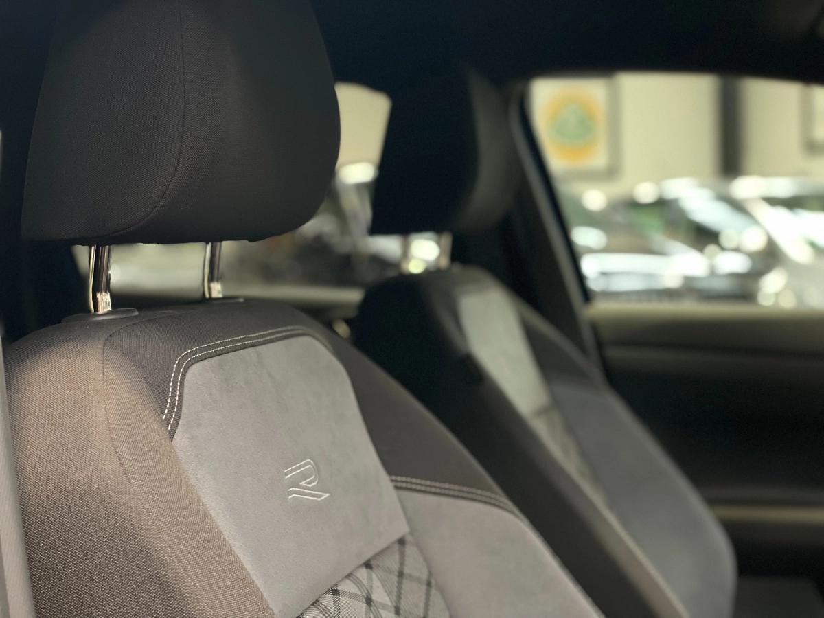 Volkswagen Taigo 1.0 TSI 115 R-LINE DSG BVA