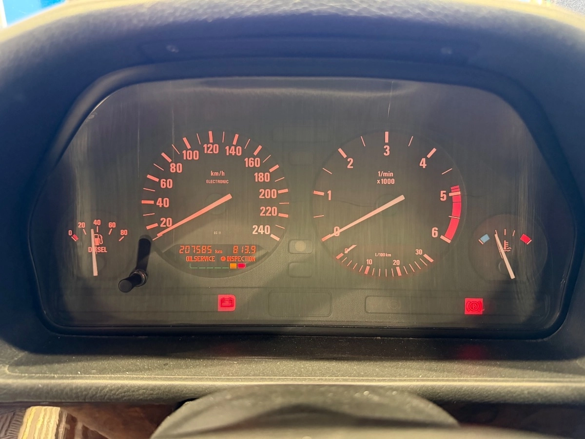 Bmw Serie 5 - photo 22