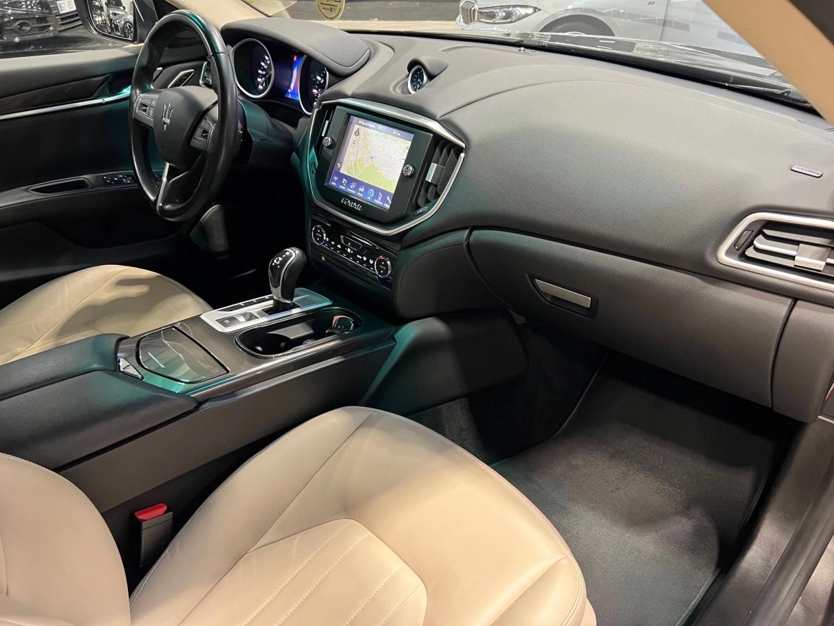 Maserati Ghibli 3.0 330 BVA