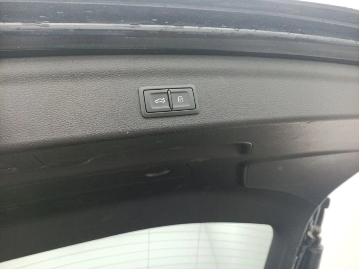 Audi Q3 - photo 13