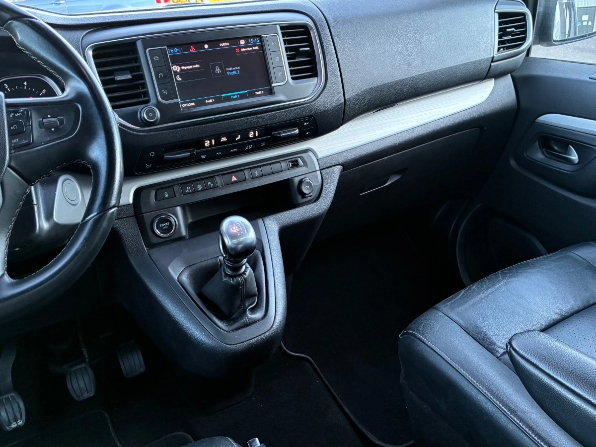 Peugeot Traveller - photo 11