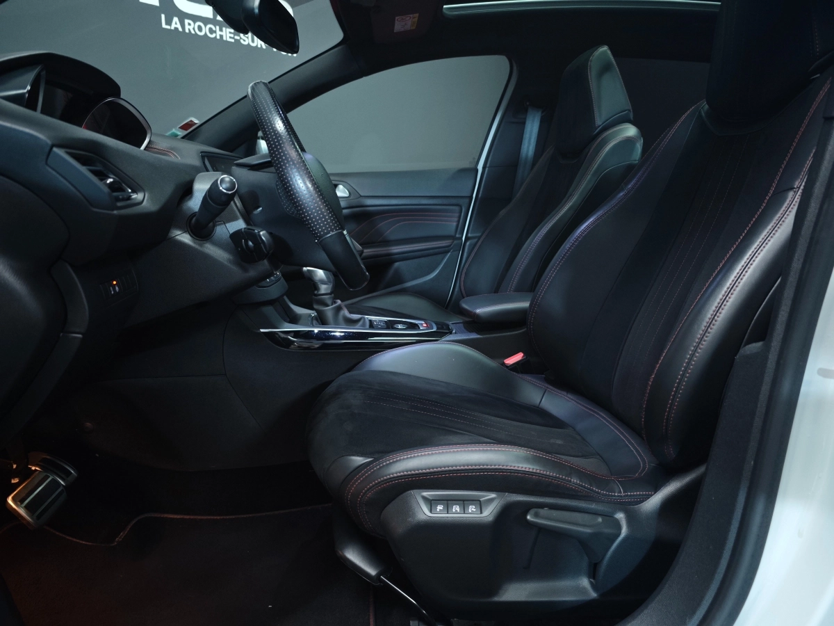 Peugeot 308 - photo 9