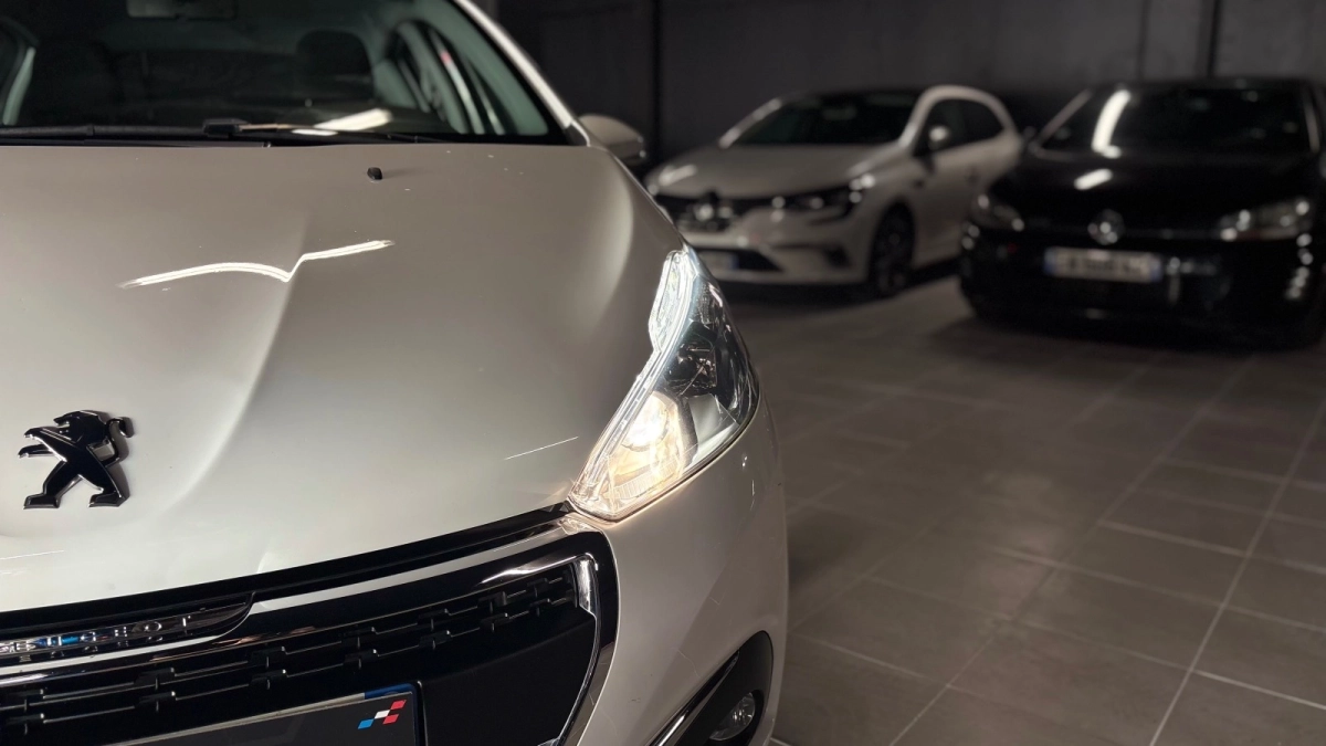 Peugeot 208 - photo 7