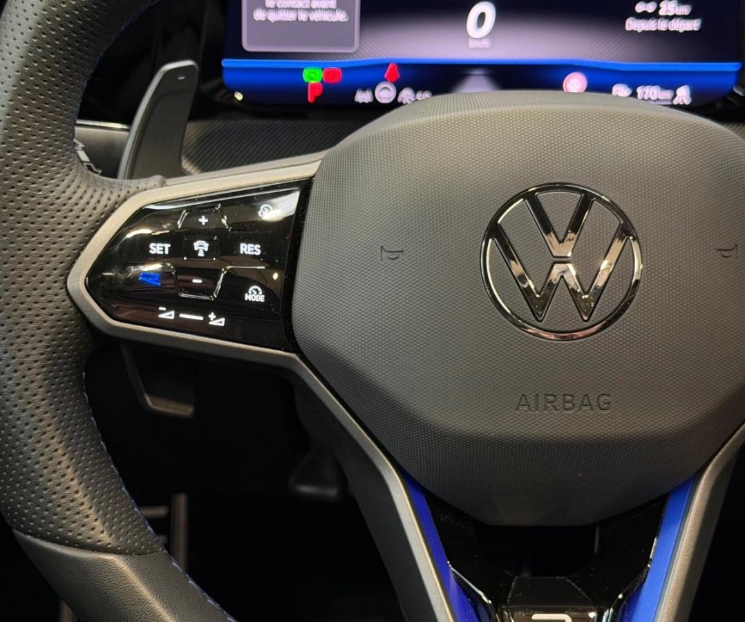 VOLKSWAGEN GOLF VIII R - 2.0 TSi 4MOTION DSG7 333CH - AKRAPOVIC/HARMAN KARDON/TOIT OUVRANT