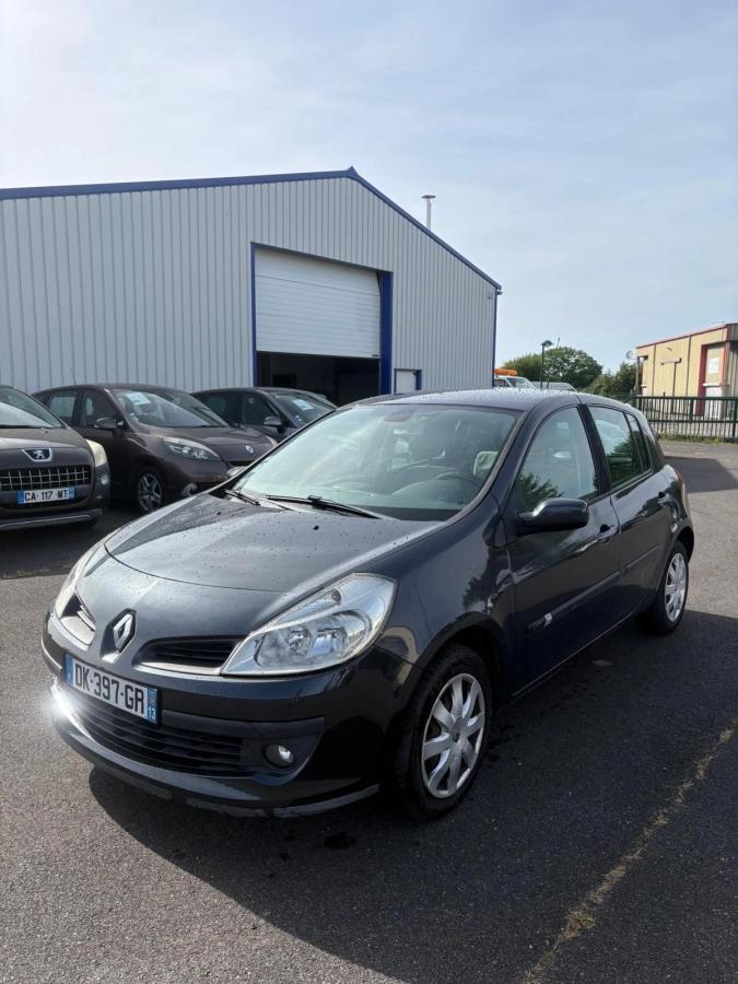 RENAULT Clio
