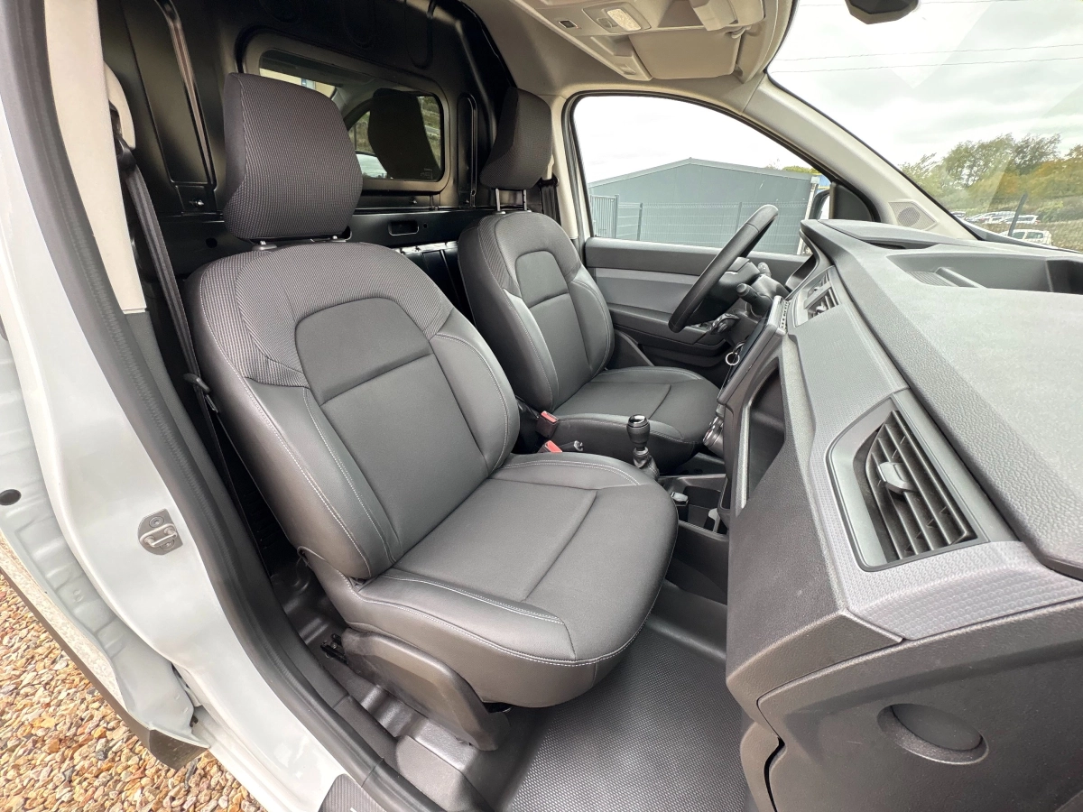 Renault Express - photo 15