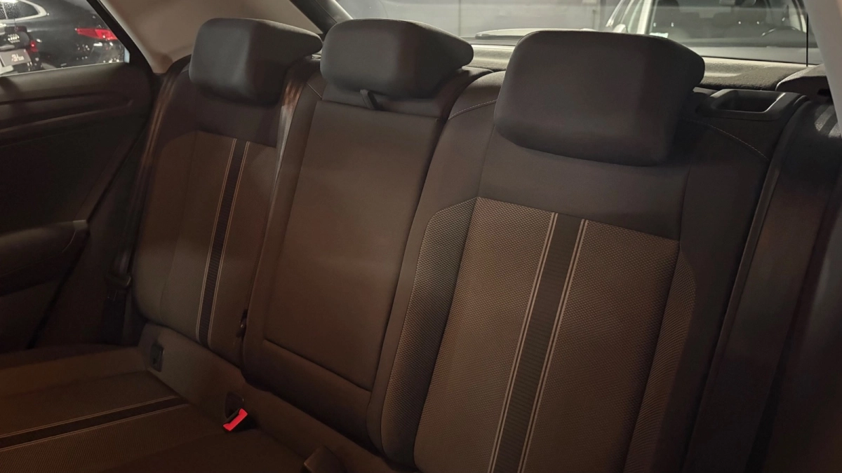 Volkswagen T-roc - photo 18