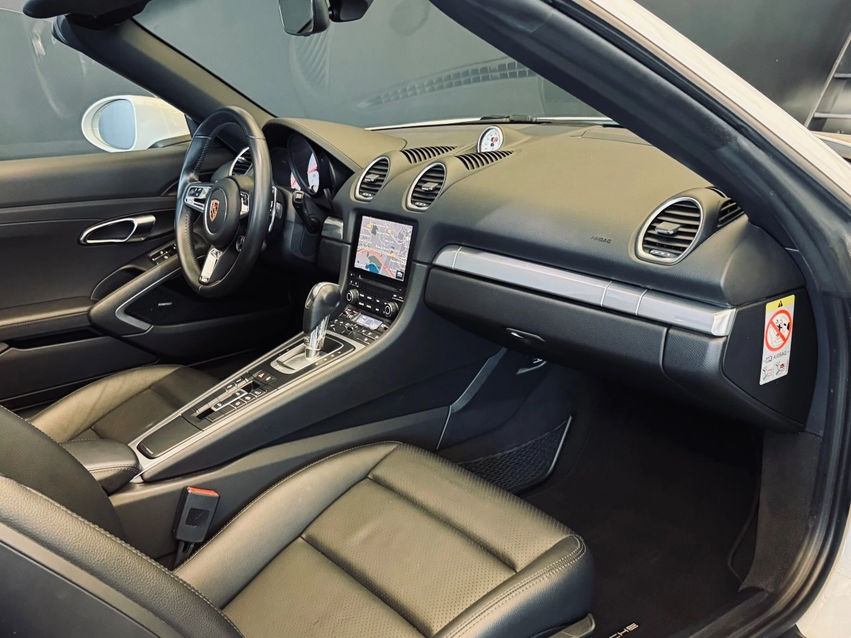 Porsche 718 Boxster - photo 12