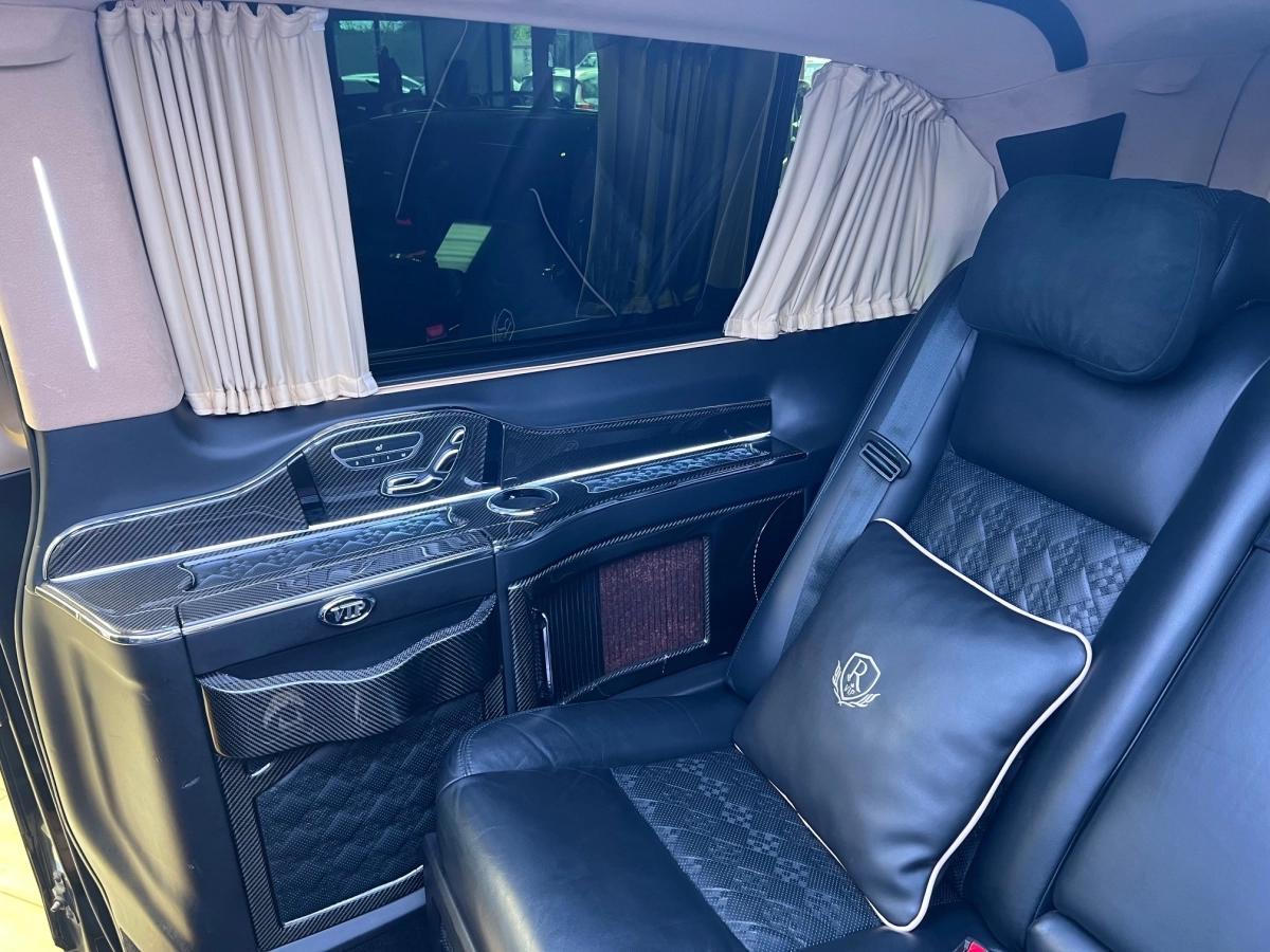 Mercedes Vito VIP EXTRA LONG 119 CDI 190 4MATIC 7G-TRONIC 5PL /AMENAGEMENT ROVELVER/SALON/TV/CAFE/PS4/LED/