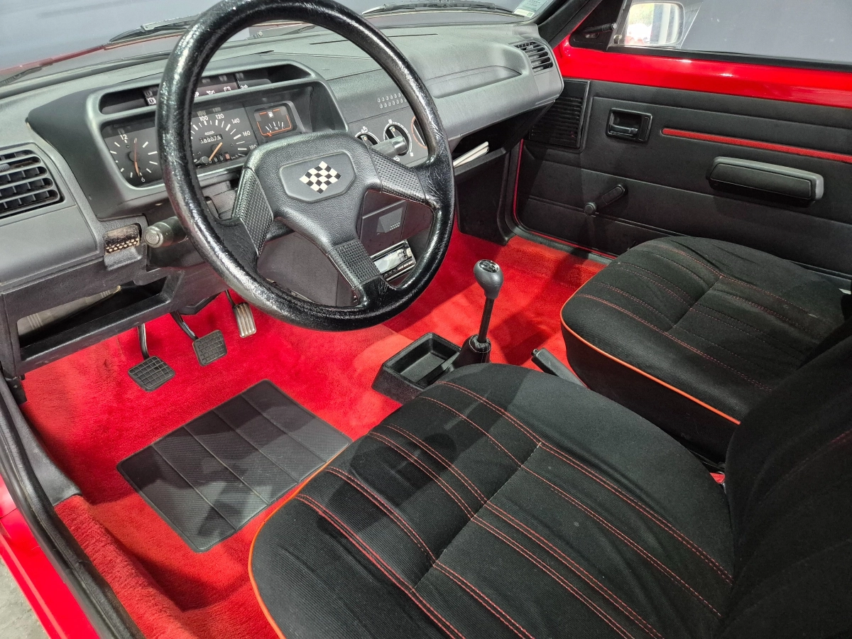 Peugeot 205 - photo 11