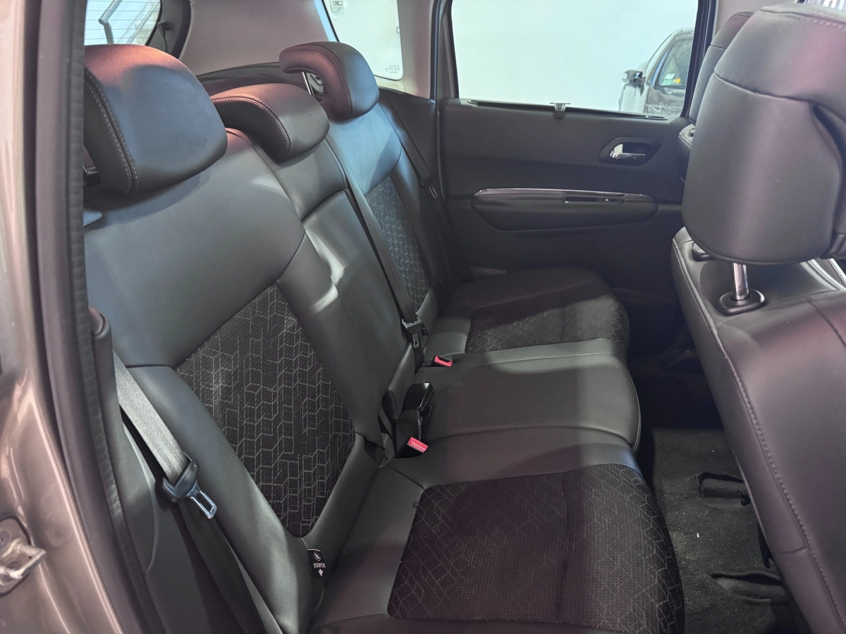 Peugeot 3008 - photo 14