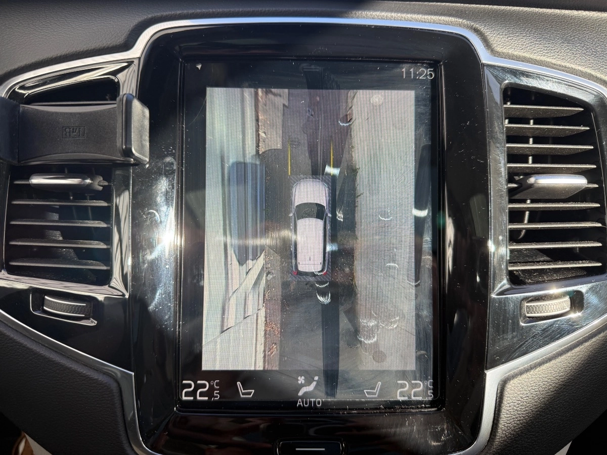 Volvo Xc90 - photo 36