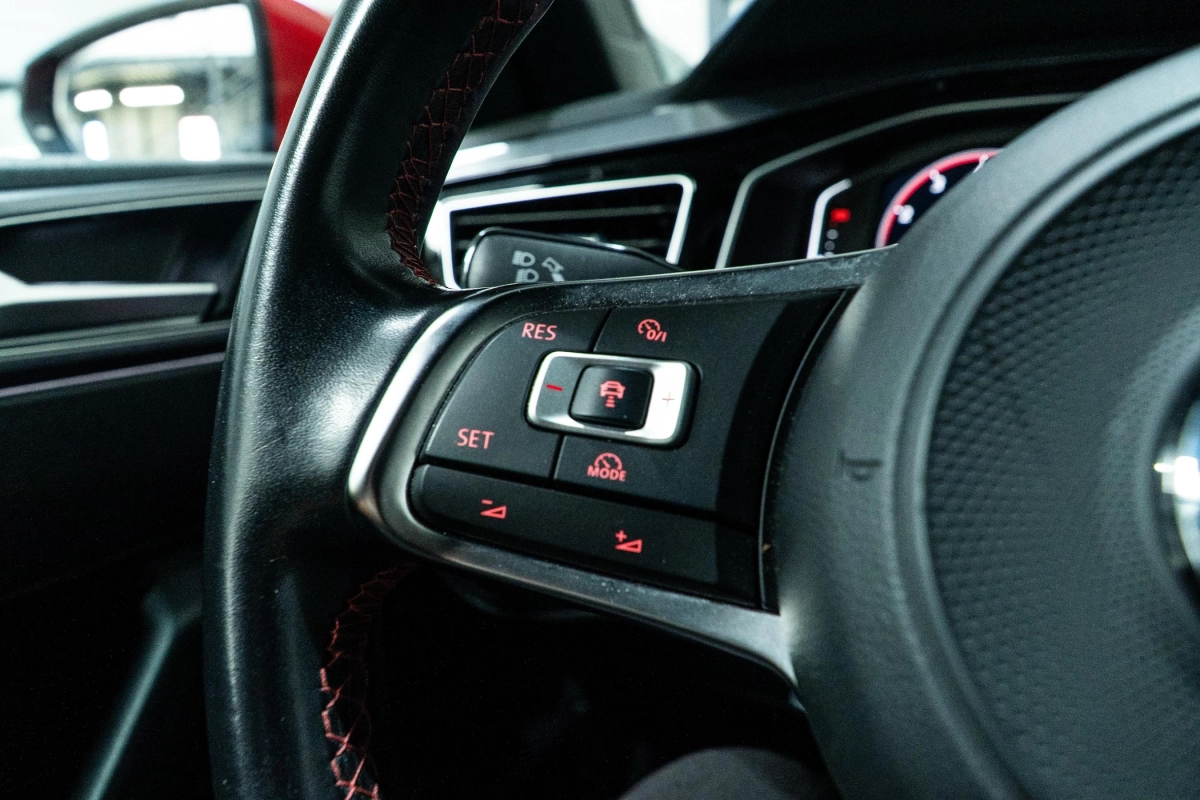 Volkswagen Polo - photo 29