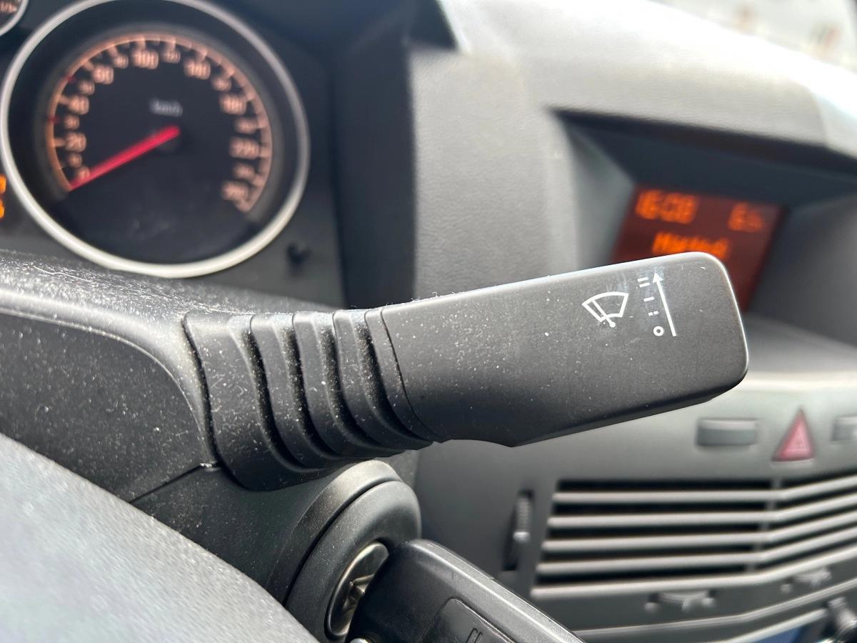 Opel Astra 1.6 TWINPORT 105 ELEGANCE