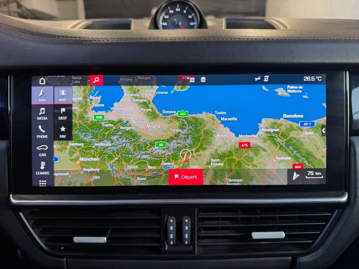 Porsche Cayenne - photo 28