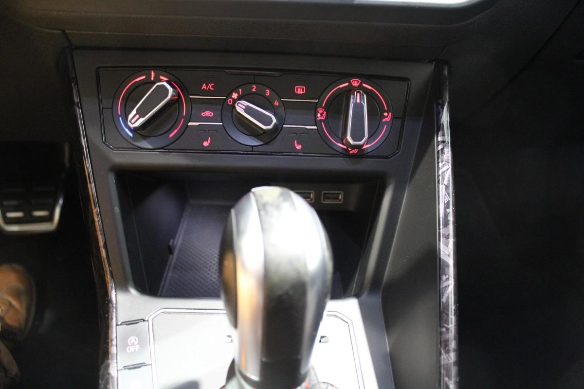 Volkswagen Polo 2.0 TSI 200 GTI DSG BVA