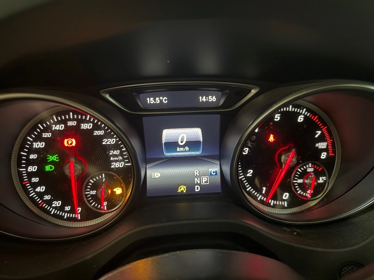 Mercedes Classe Cla - photo 19