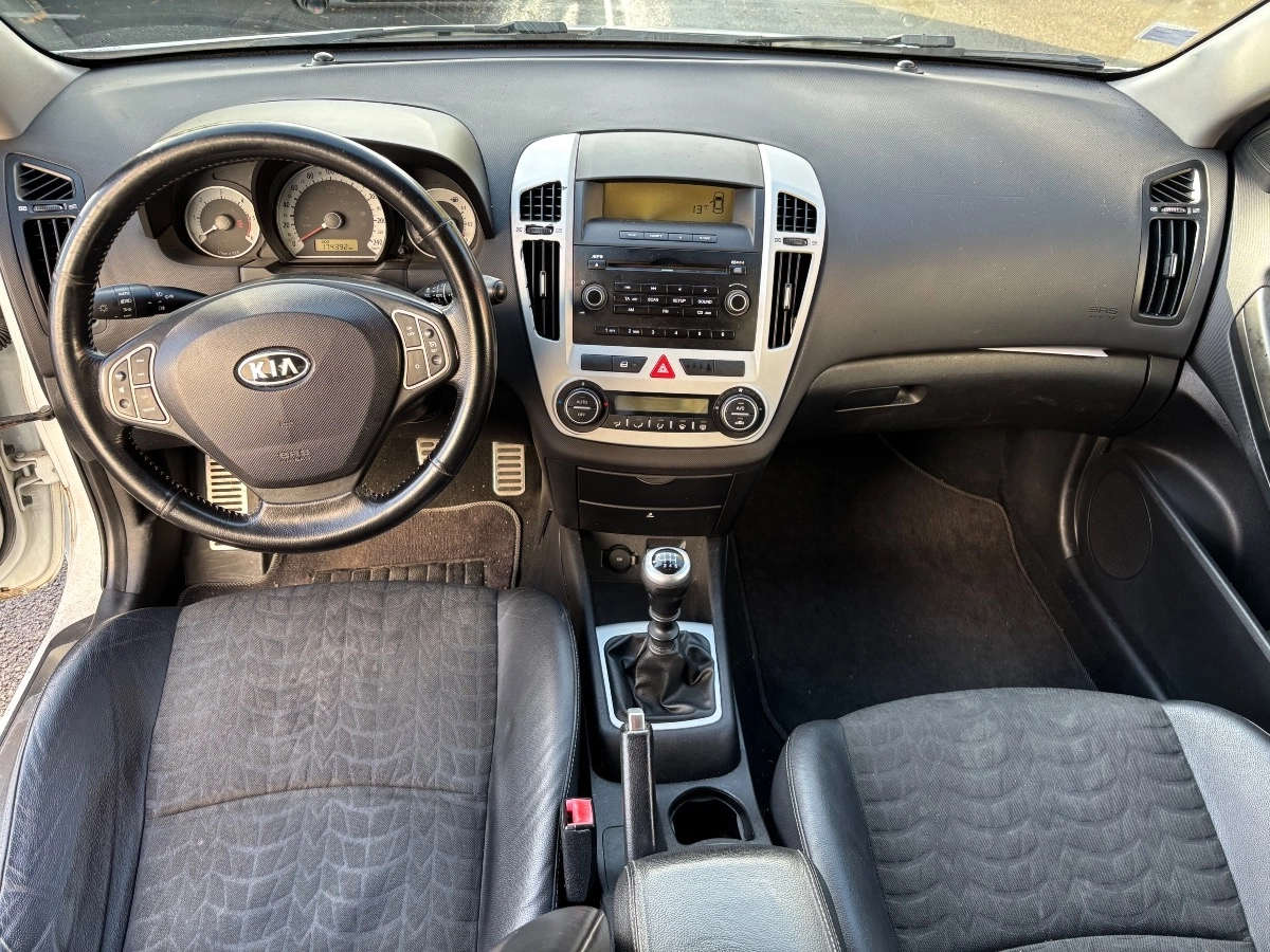 Kia Proceed - photo 6
