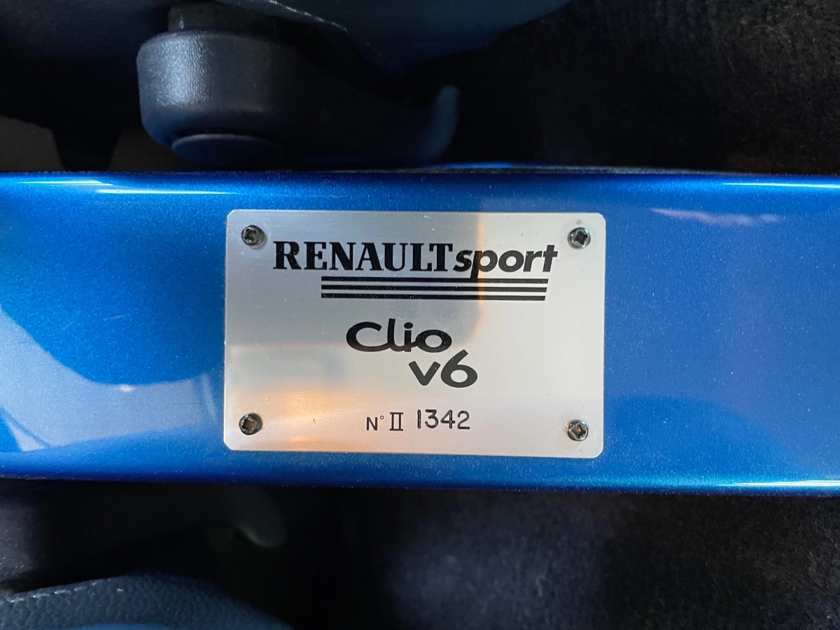 Renault Clio - photo 22