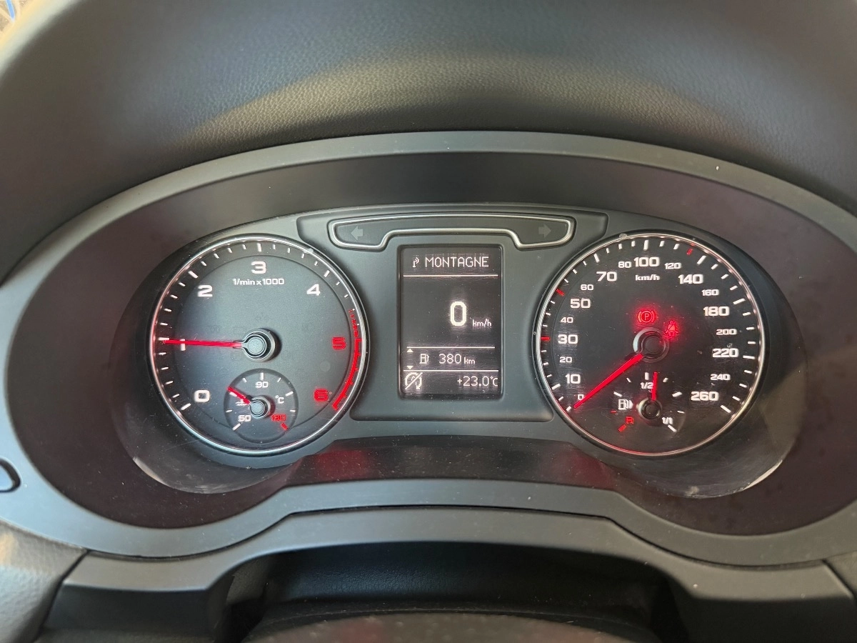 Audi Q3 - photo 18