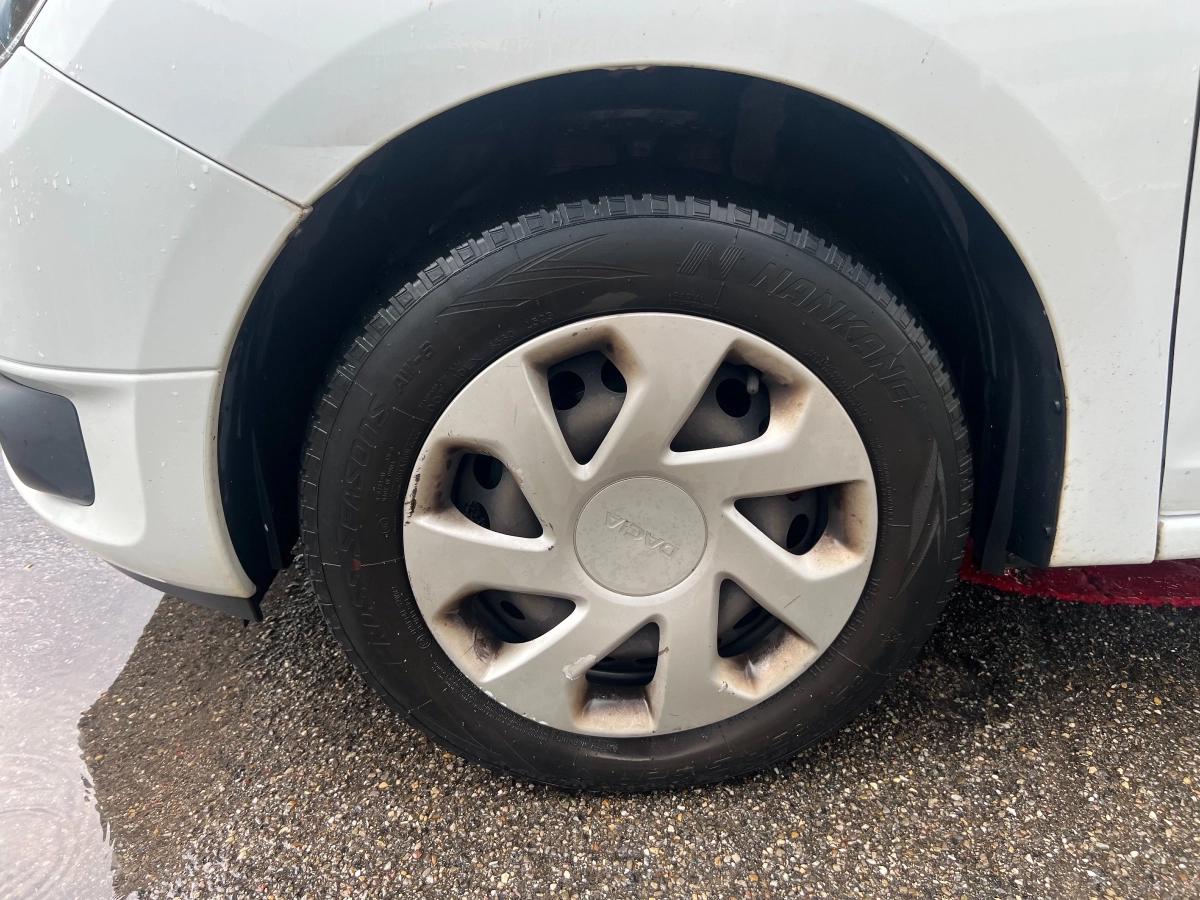 Dacia Sandero 1.2 75 AMBIANCE