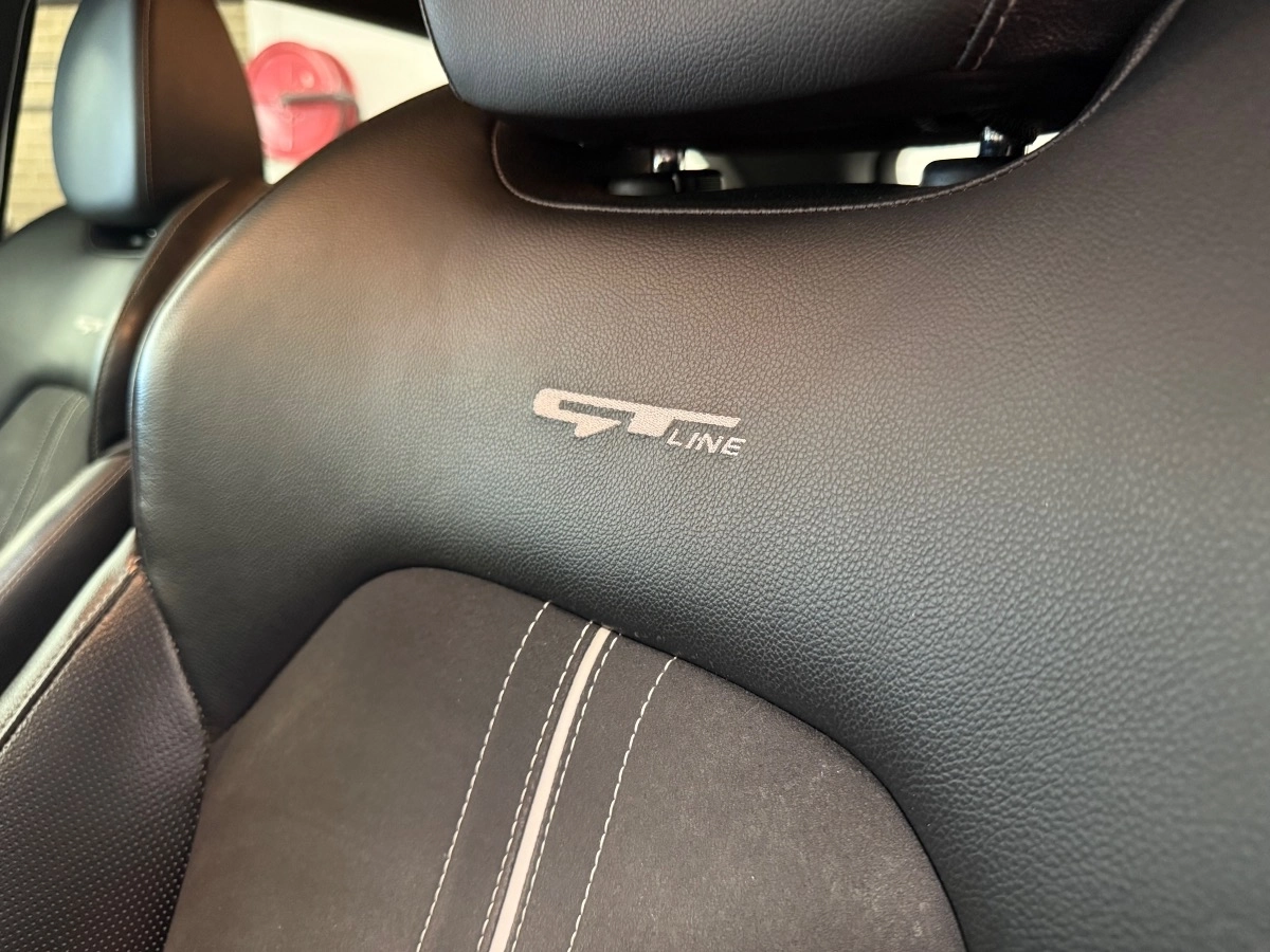 Kia Ceed - photo 27