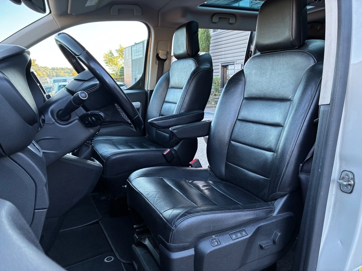 Peugeot Traveller - photo 9