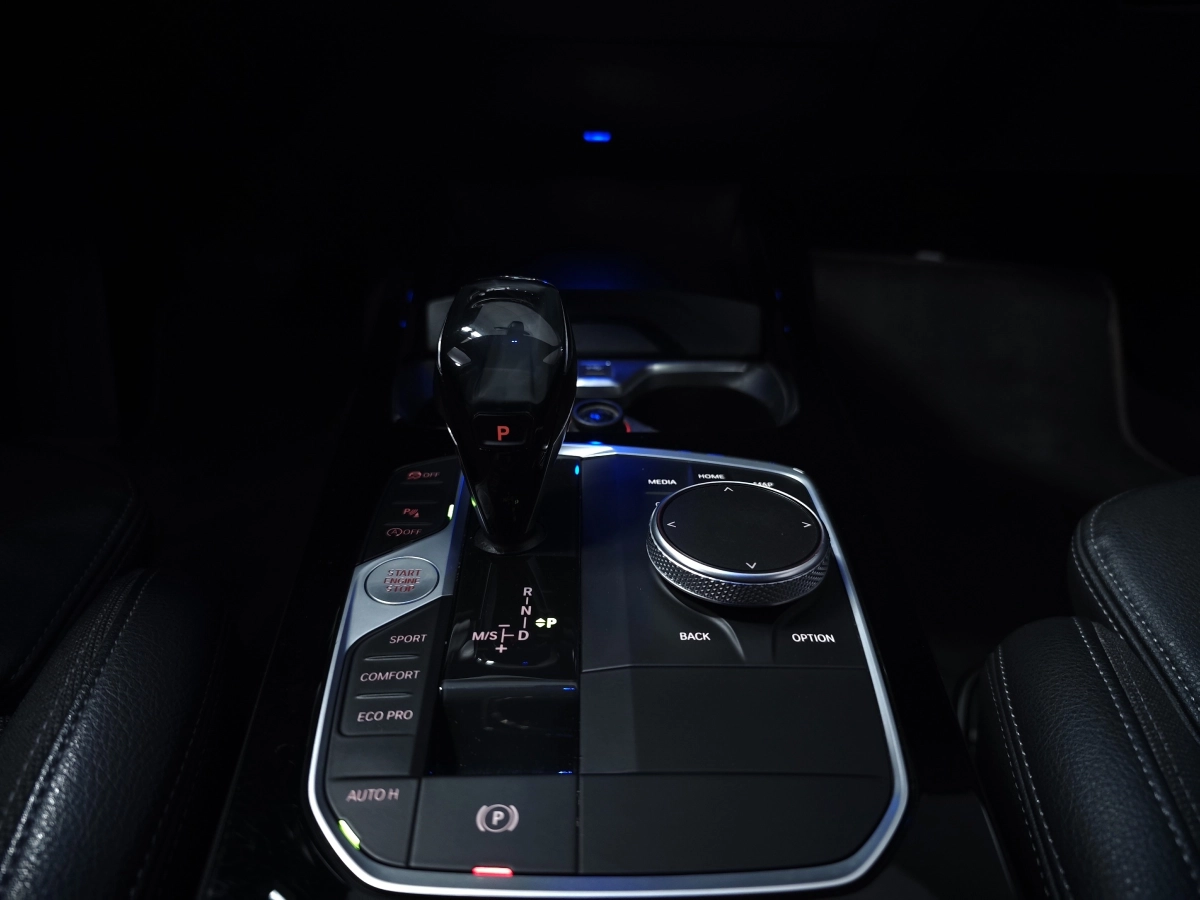 Bmw Serie 1 - photo 17