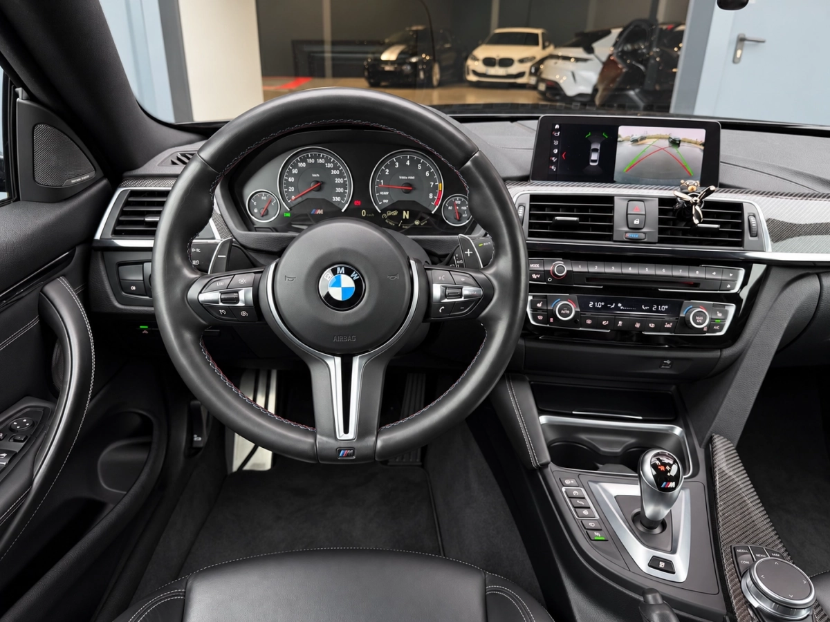 Bmw M4 - photo 7
