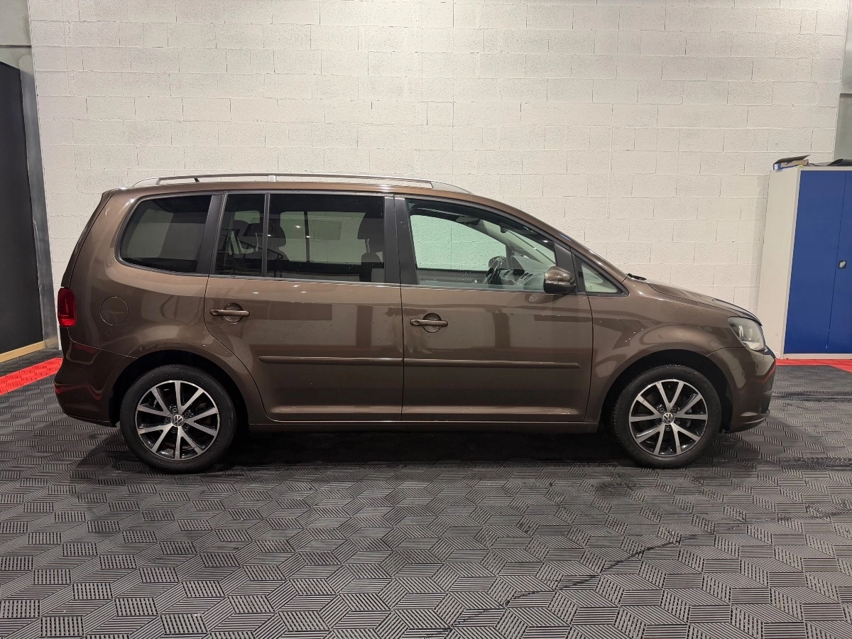 Volkswagen Touran - photo 2