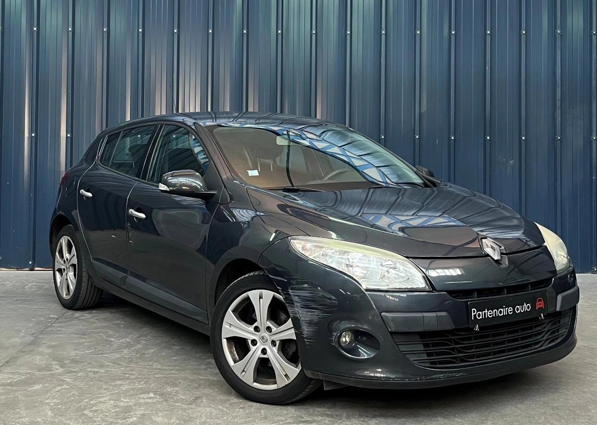 RENAULT Megane
