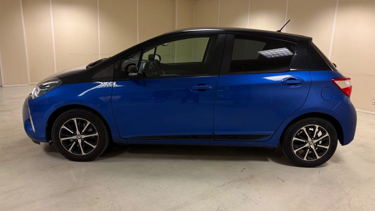 Toyota Yaris - photo 11