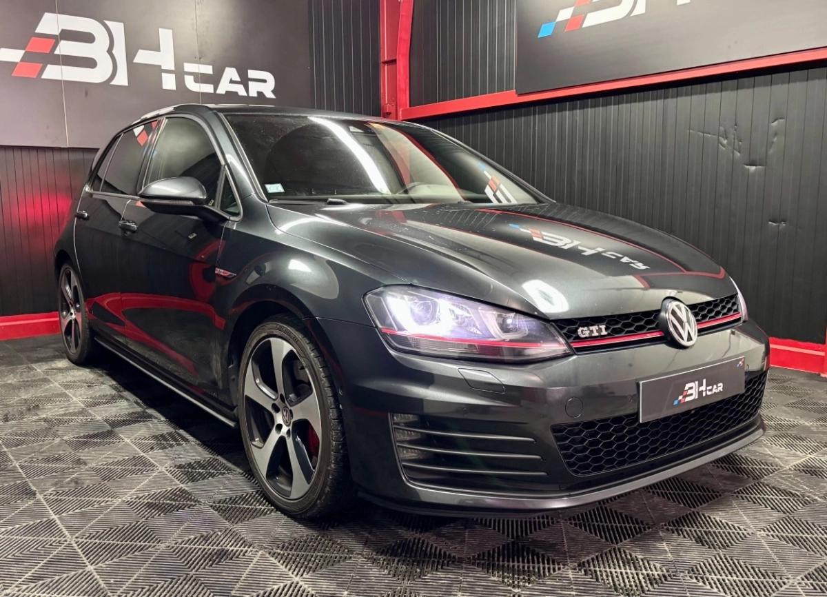 Image: Volkswagen Golf 2.0 TSI 230 BLUEMOTION GTI PERFORMANCE DSG BVA