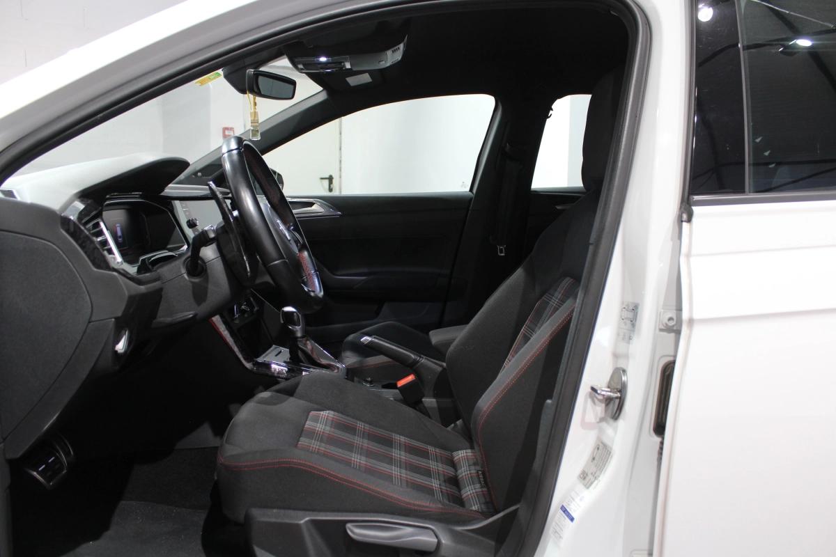 Volkswagen Polo 2.0 TSI 200 GTI DSG BVA
