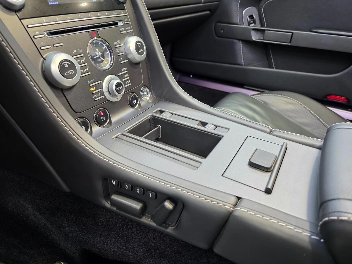 Aston Martin V8 Vantage ROADSTER 4.7 425 SPORTSHIFT BVA