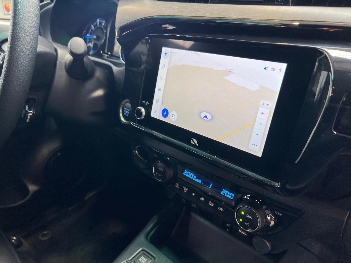 Toyota Hilux 2.8 D-4D 204 DOUBLE CABINE BVA INVINCIBLE 4WD /CAM360/JBL/CARPLAY
