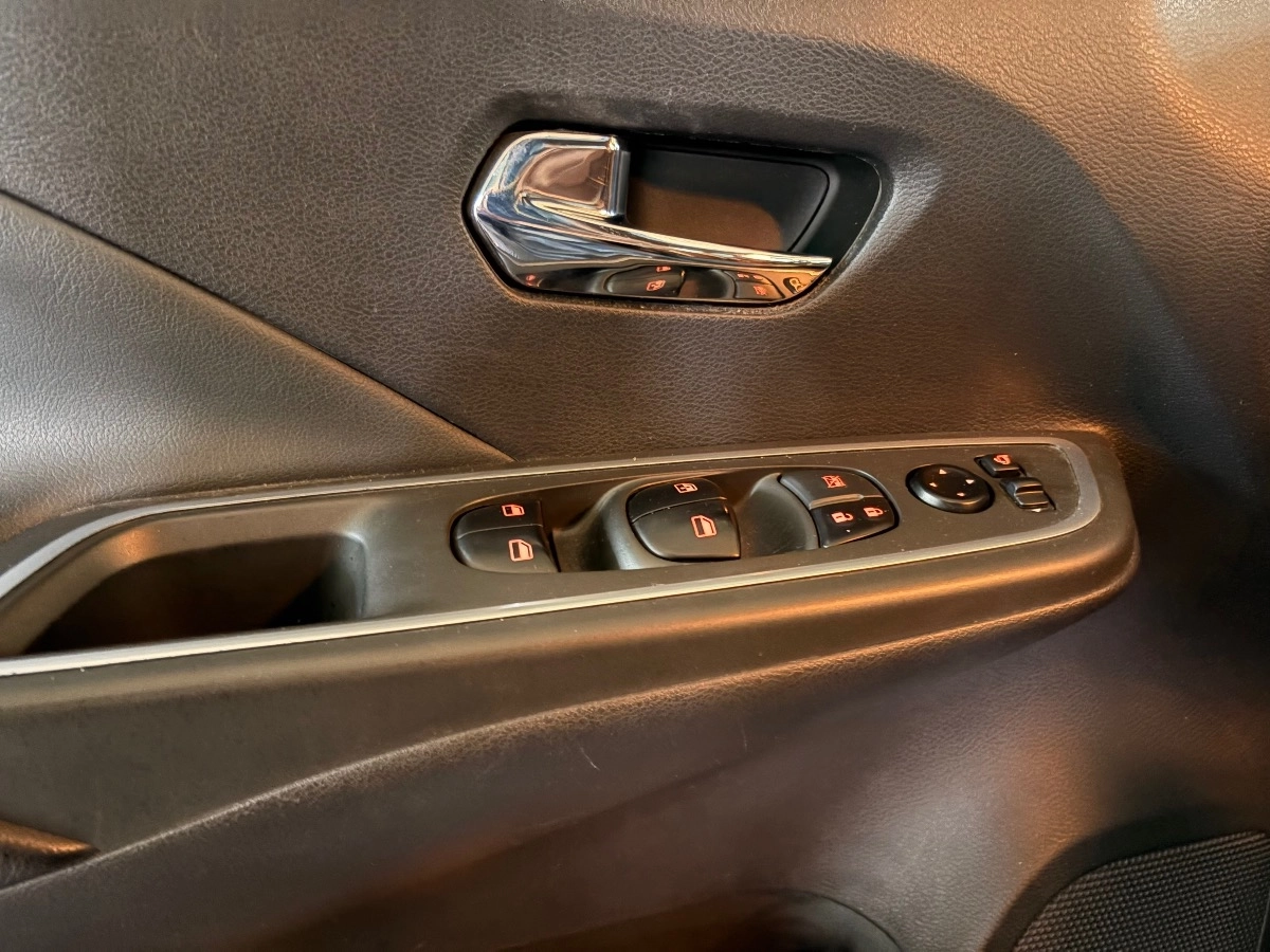 Nissan Micra - photo 12