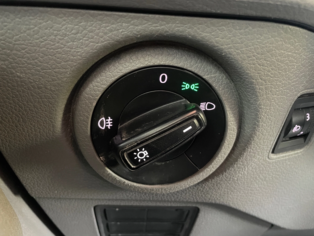 Volkswagen Crafter Vu - photo 15