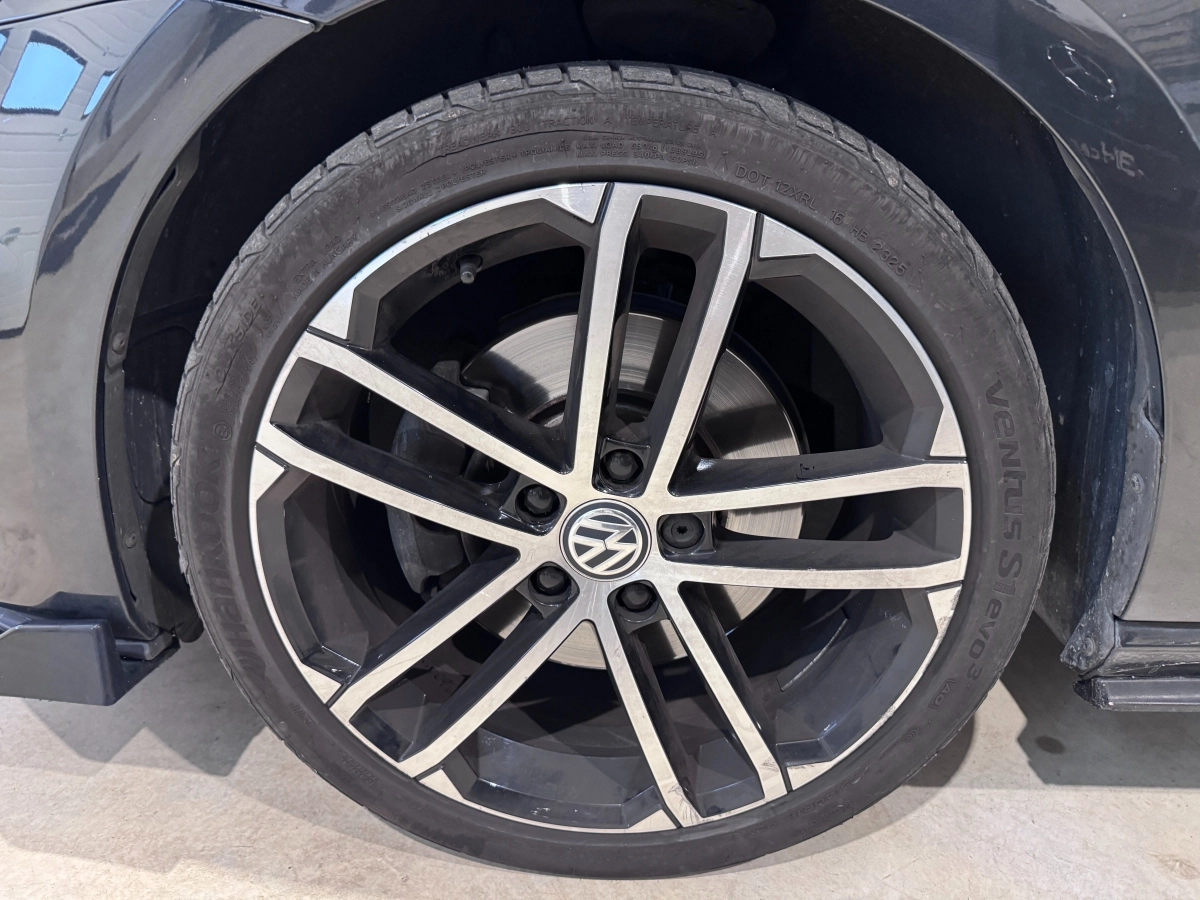 Volkswagen Golf - photo 31