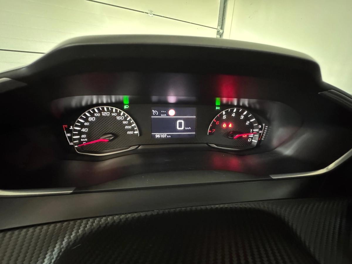 Aperçu indisponible de Peugeot 208