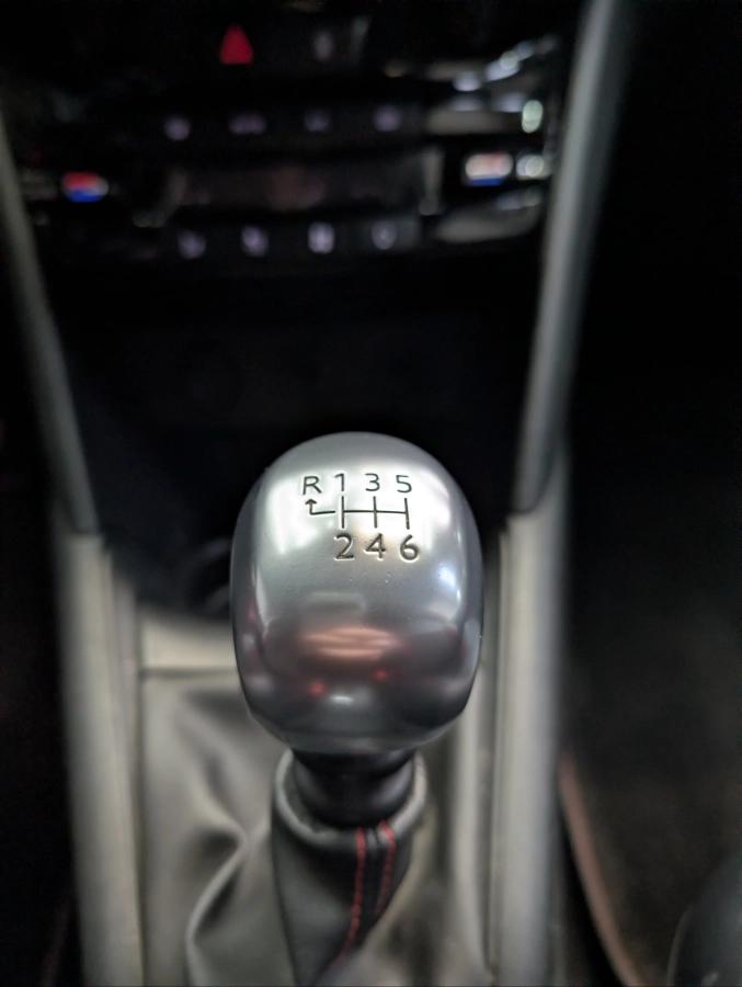 Peugeot 208 GENERATION-I 1.6 THP 200 GTI