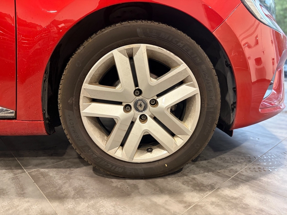 Renault Clio - photo 27