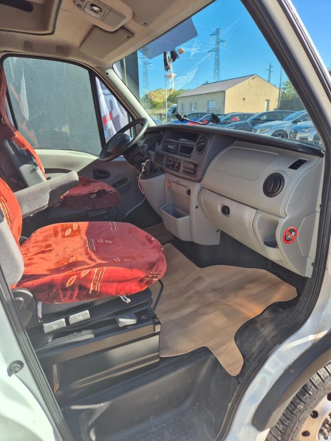 RENAULT MASTER - photo 9