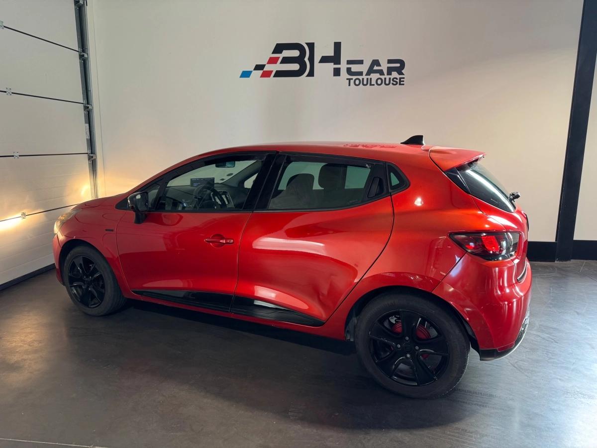 Aperçu indisponible de RENAULT Clio