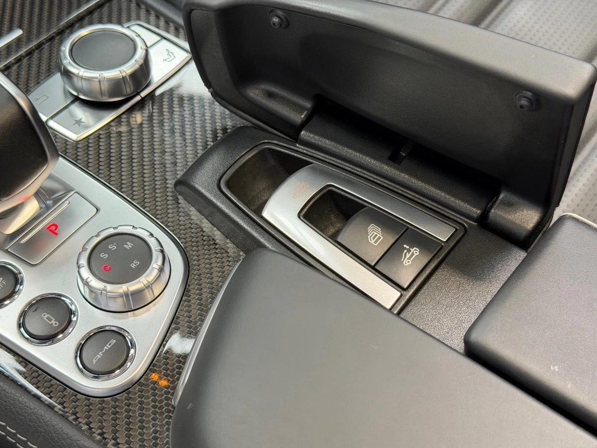 Mercedes Classe Sl SL IV 63 AMG 5.5 585 BVA7
