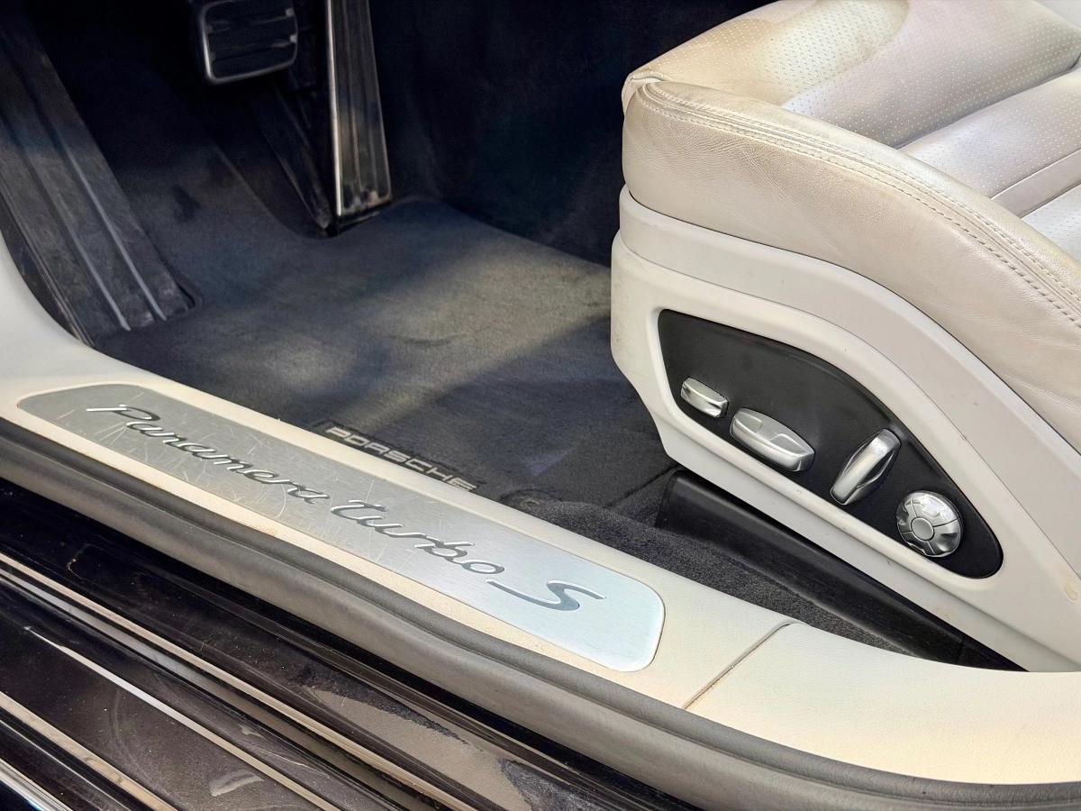 Porsche Panamera 4.0 TURBO E-HYBRID 700H 570 PHEV 17.9KWH S BVA