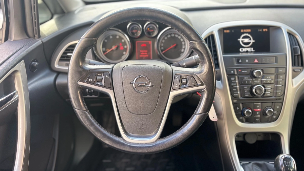 Opel Astra - photo 7