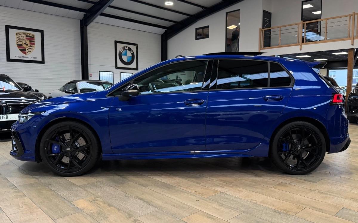 VOLKSWAGEN GOLF VIII R - 2.0 TSi 4MOTION DSG7 333CH - AKRAPOVIC/HARMAN KARDON/TOIT OUVRANT