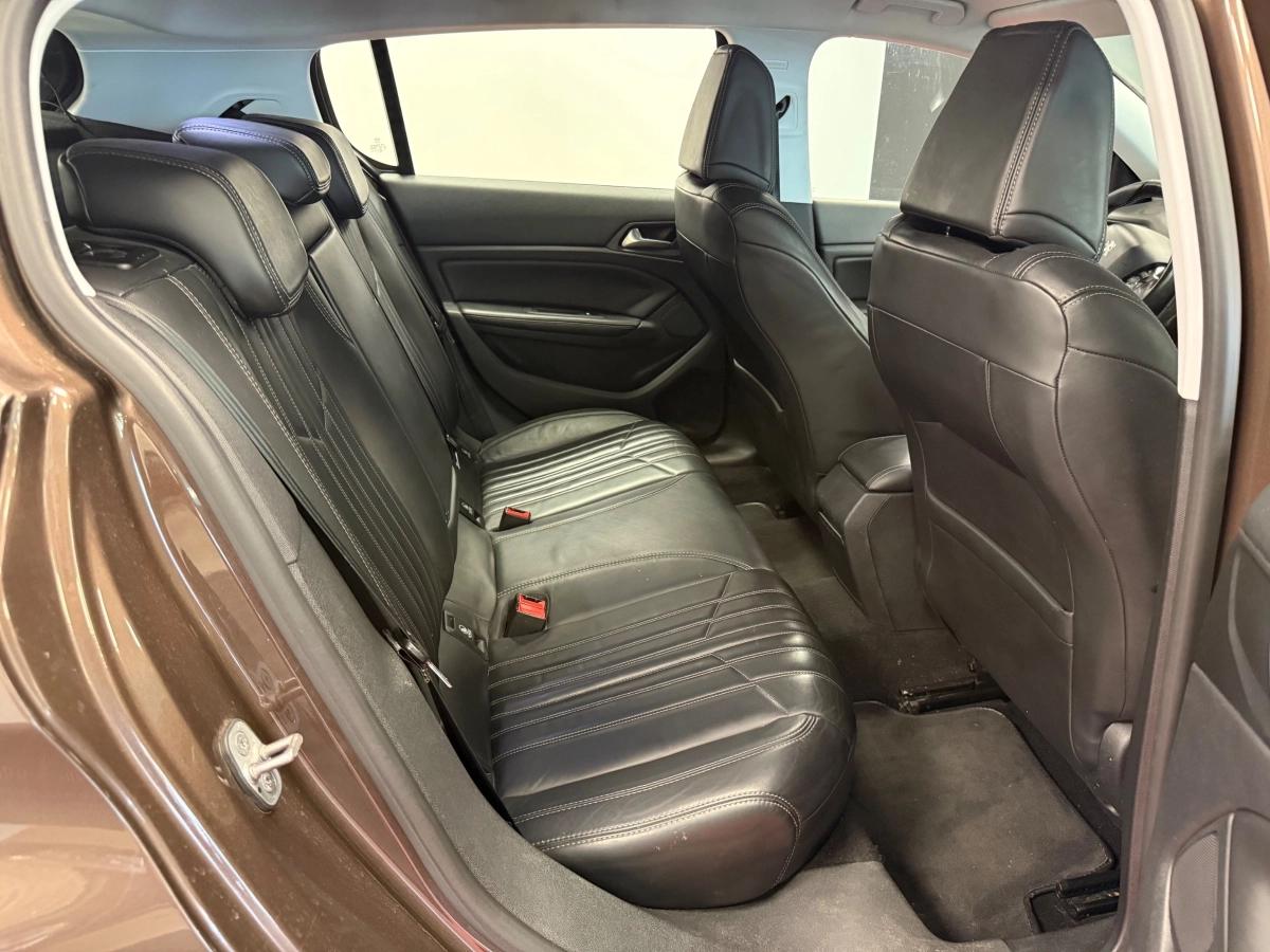 Aperçu indisponible de Peugeot 308
