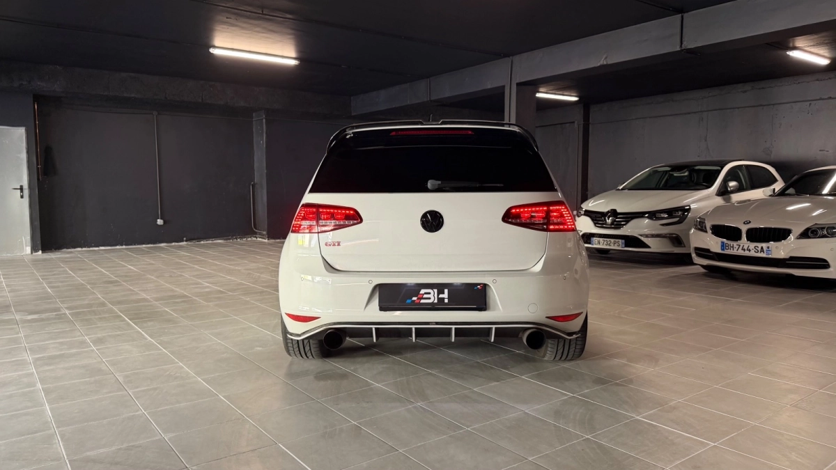 Volkswagen Golf - photo 4